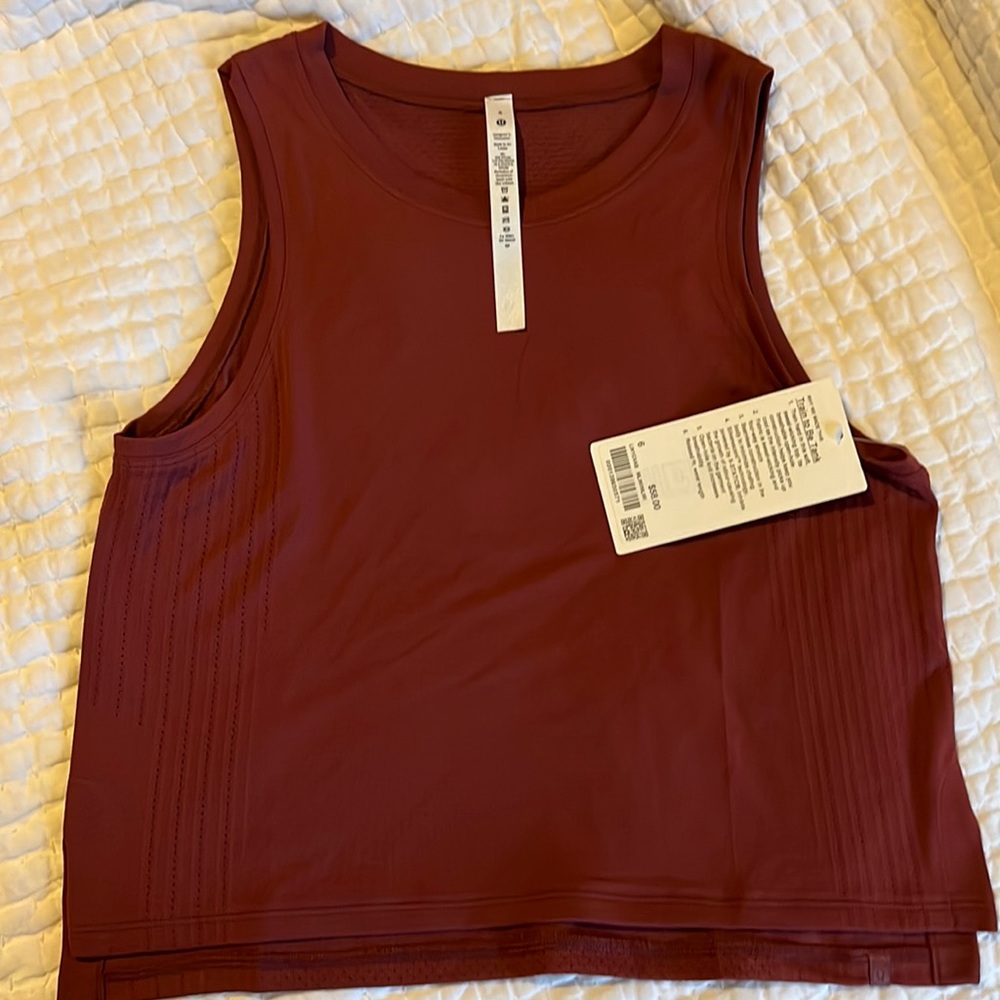Lululemon Train to be Tank